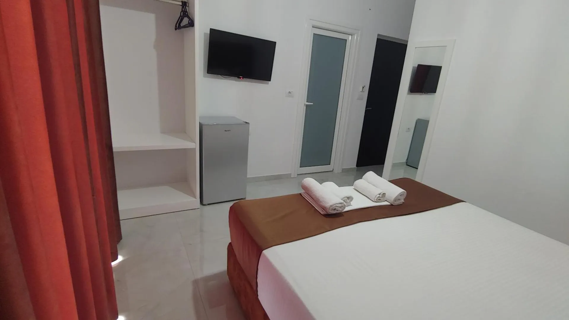 Guesthouse Leo Ksamil