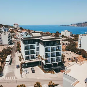 4* Hotel Monun